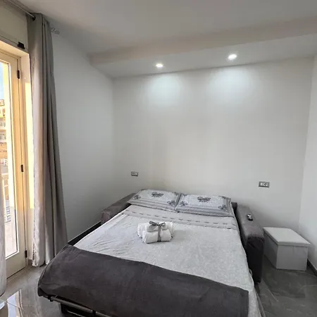 Bed and Breakfast Napolitudine