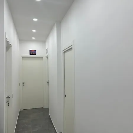 Napolitudine לינה וארוחת בוקר נאפולי