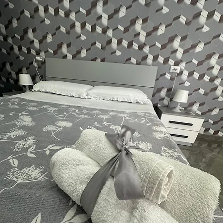 Napolitudine לינה וארוחת בוקר נאפולי