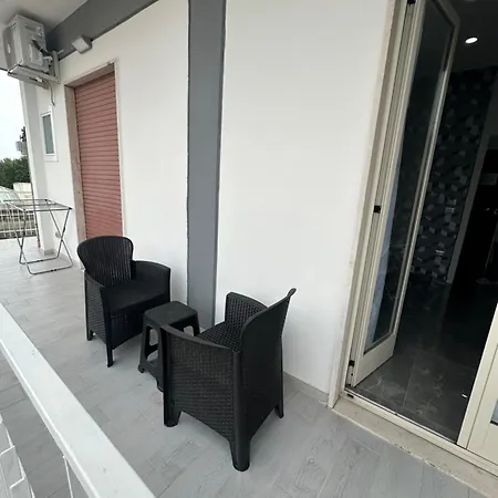 Napolitudine נאפולי