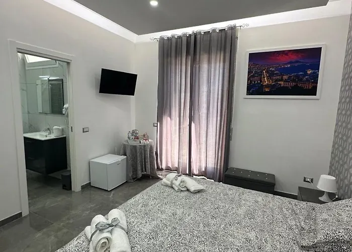 ベッド・アンド・ブレックファスト Napolitudine ナポリ