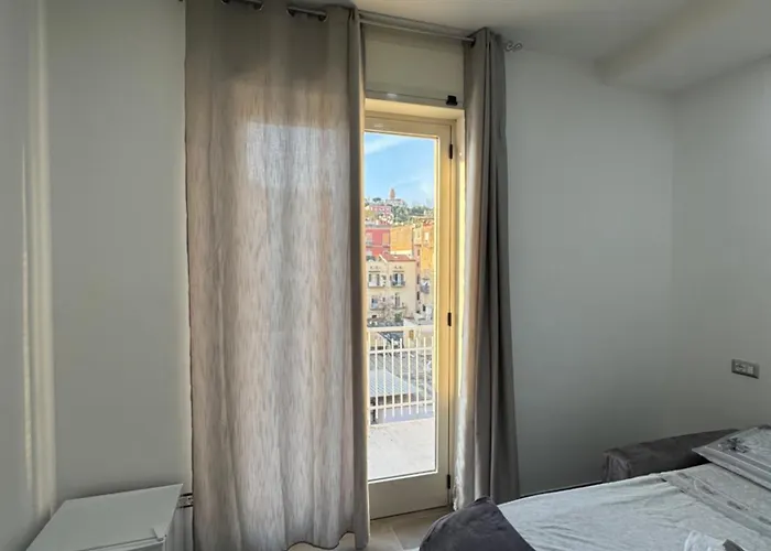 Napolitudine ベッド・アンド・ブレックファスト ナポリ